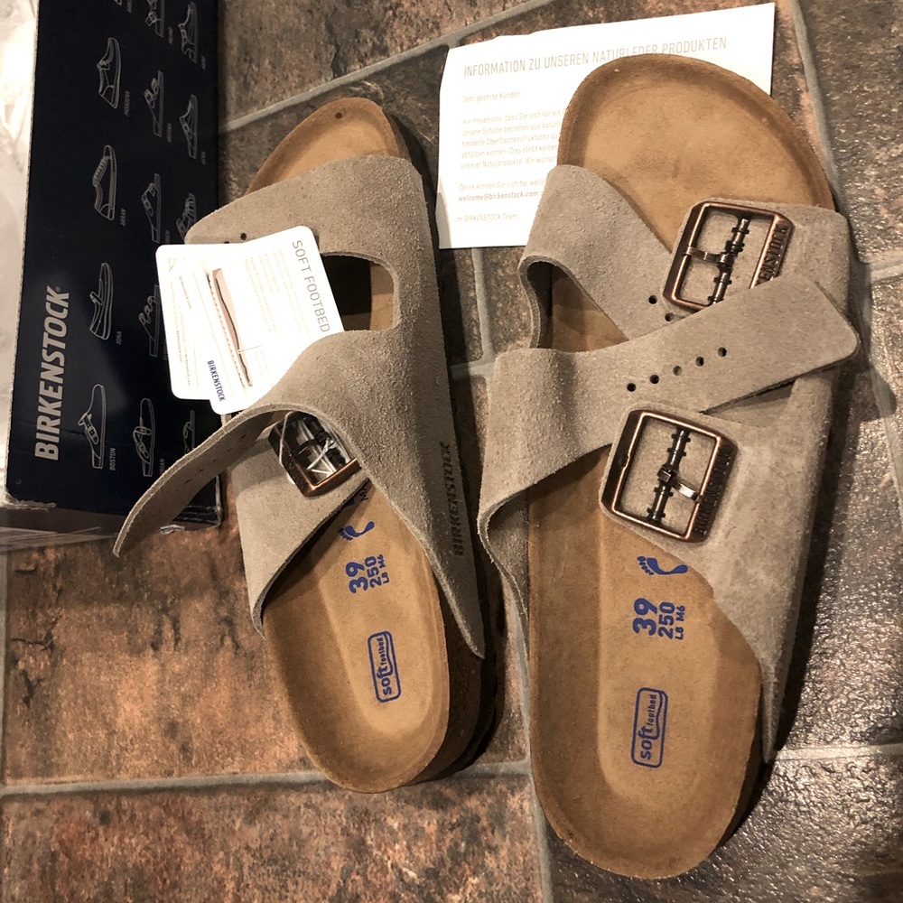 NWT Birkenstock Arizona BS Sandals in Taupe